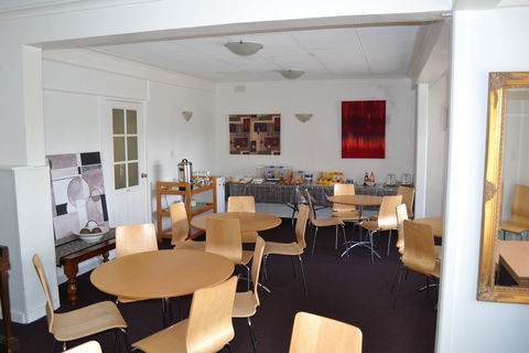 Barossa Gateway Motel - Sunshine Coast Guide 6