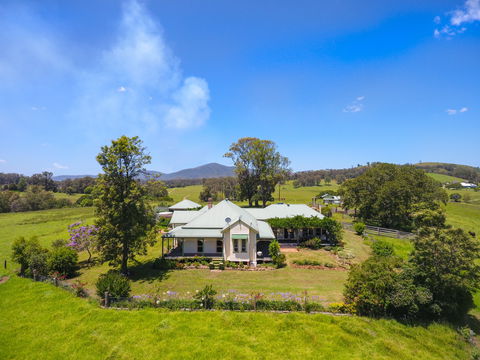 Bo-Warra Farmstay - Sunshine Coast Guide 0