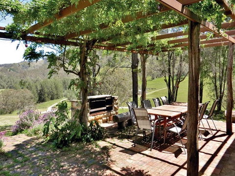 Capertee Homestead - 'Port Macquarie' - Sunshine Coast Guide 1