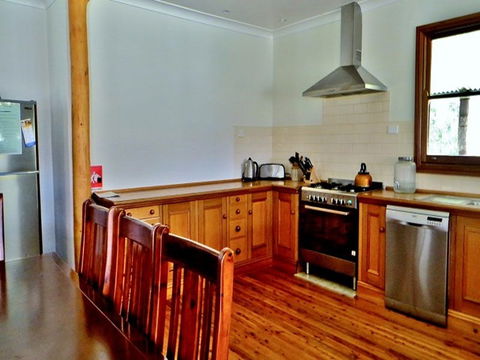 Capertee Homestead - 'Port Macquarie' - Sunshine Coast Guide 4