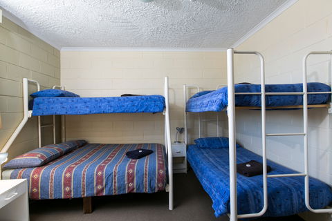 Cooroona Alpine Lodge - Sunshine Coast Guide 2