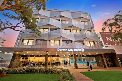 Darwin City Hotel - Sunshine Coast Guide 0