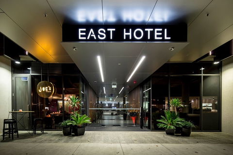 East Hotel + Apartments - Sunshine Coast Guide 7