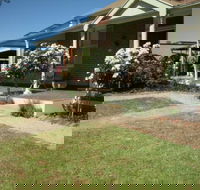 Grantham House - Sunshine Coast Guide