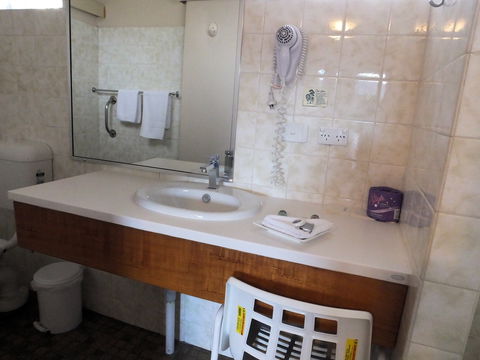 Hunter Valley Motel - Sunshine Coast Guide 7