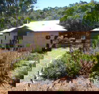 Jalbrook  Estate-  CottagesAlpacasGallery  Function Centre - Sunshine Coast Guide