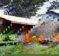 Lovedale Cottages - Sunshine Coast Guide