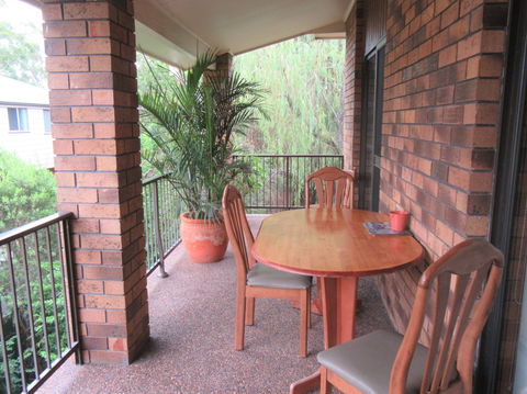 Peaceful Palms Bed And Breakfast - Sunshine Coast Guide 6