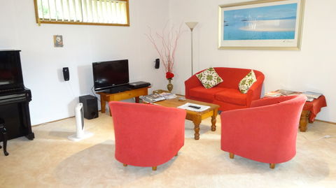 Peaceful Palms Bed And Breakfast - Sunshine Coast Guide 7
