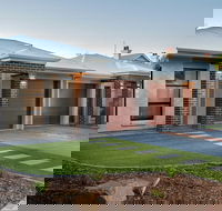 Renmark River Villas - Sunshine Coast Guide