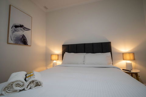 The Platypus Accommodation And Cafe - Sunshine Coast Guide 6