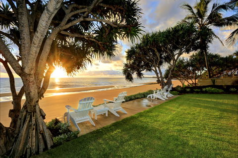 ZEN Beach Retreat - Sunshine Coast Guide 0