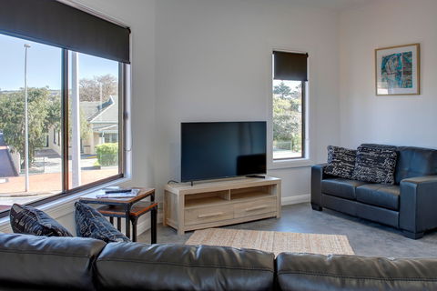 AART Apartments - Sunshine Coast Guide 2