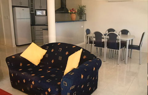 Ambience Apartments - Sunshine Coast Guide 1