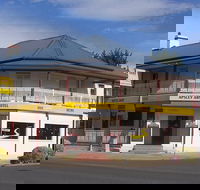 Apsley Arms Hotel - Sunshine Coast Guide