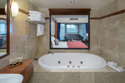Arkaba Hotel - Sunshine Coast Guide 2