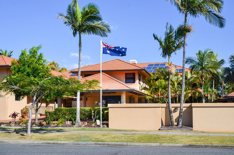 Pegasus Motor Inn And Serviced Apartments - Sunshine Coast Guide 1