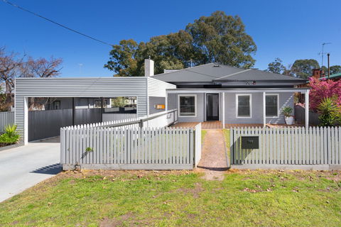 Stunning Style On David - Sunshine Coast Guide 0