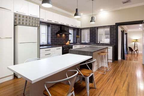 Stunning Style On David - Sunshine Coast Guide 1