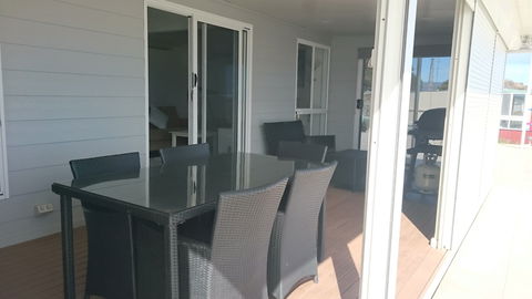The Beach House At Chinaman Wells - Sunshine Coast Guide 2