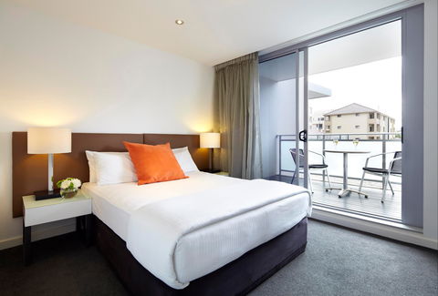 Adina Apartment Hotel Wollongong - Sunshine Coast Guide 2