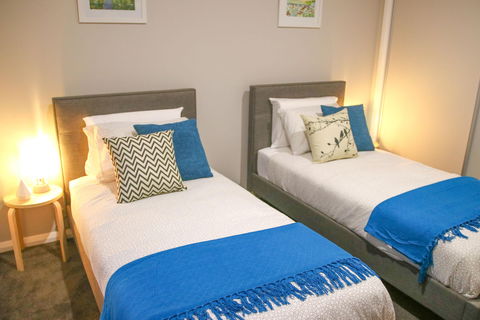 Amaroo - Sunshine Coast Guide 2
