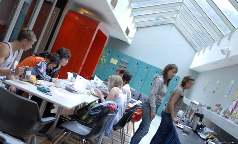 Base Backpackers St Kilda - Sunshine Coast Guide 2