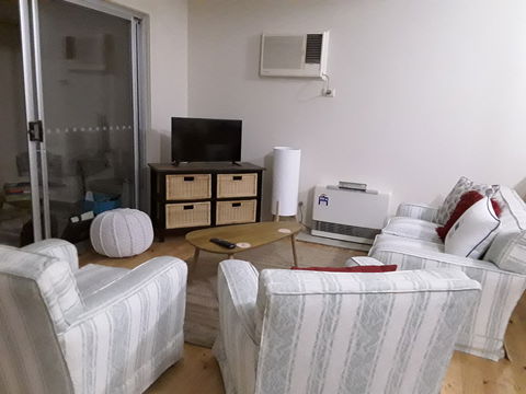 Bay Bell Cottage - Sunshine Coast Guide 2