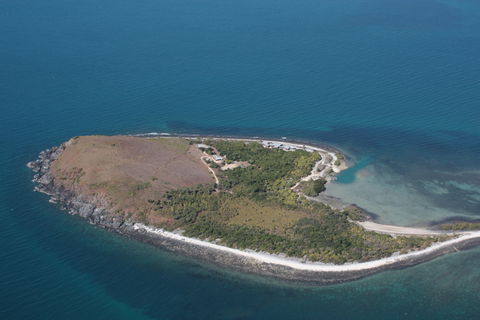 Camp Island Lodge - Sunshine Coast Guide 0
