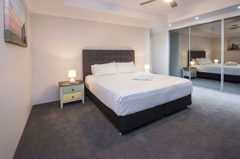 Fairway Lakeside - Sunshine Coast Guide 1