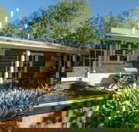 Ford Cottage Bed  Breakfast - Sunshine Coast Guide