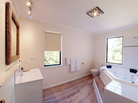 Parnella Kettering Accommodation - Sunshine Coast Guide 1