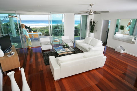 The Beach Cabarita - Sunshine Coast Guide 1