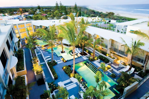 The Beach Cabarita - Sunshine Coast Guide 2