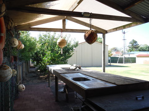 The Palms - Sunshine Coast Guide 1