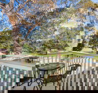 Villa De Golf at Mollymook - Sunshine Coast Guide