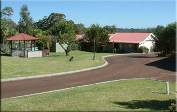 Karri Forest Motel & Restaurant - Sunshine Coast Guide 2