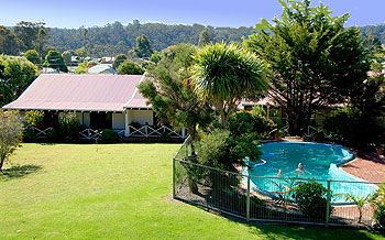 Karri Forest Motel & Restaurant - Sunshine Coast Guide 4