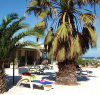 Tradewinds Seafront Apartments - Sunshine Coast Guide