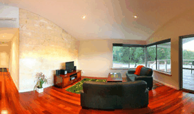 Acacia Chalets - Sunshine Coast Guide 2