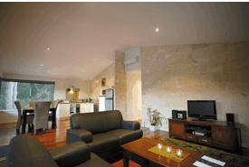 Acacia Chalets - Sunshine Coast Guide 4