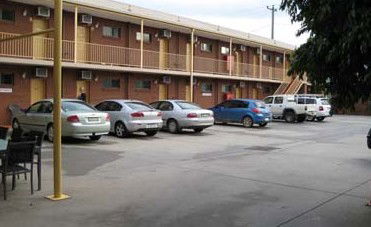 Albury Regent Motel - Sunshine Coast Guide 0