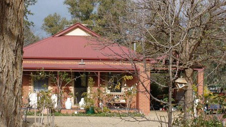 Albury Cottages - Sunshine Coast Guide 1