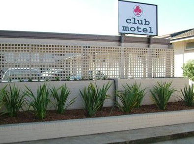 Club Motel - Sunshine Coast Guide 0
