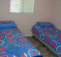 JJ's Holiday Cottages - Mitchell Street - Sunshine Coast Guide