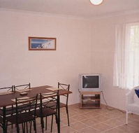 JJ's Holiday Cottages - Butler Street - Sunshine Coast Guide