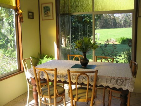 Warren Grange Farmstay And Bed & Breakfast - Sunshine Coast Guide 2