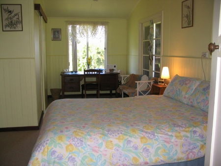 Warren Grange Farmstay And Bed & Breakfast - Sunshine Coast Guide 4