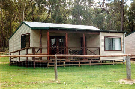 Cambray Cottages - Sunshine Coast Guide 0