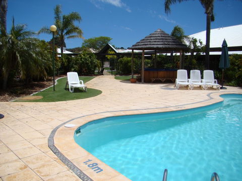 Dunsborough Central Motel - Sunshine Coast Guide 0